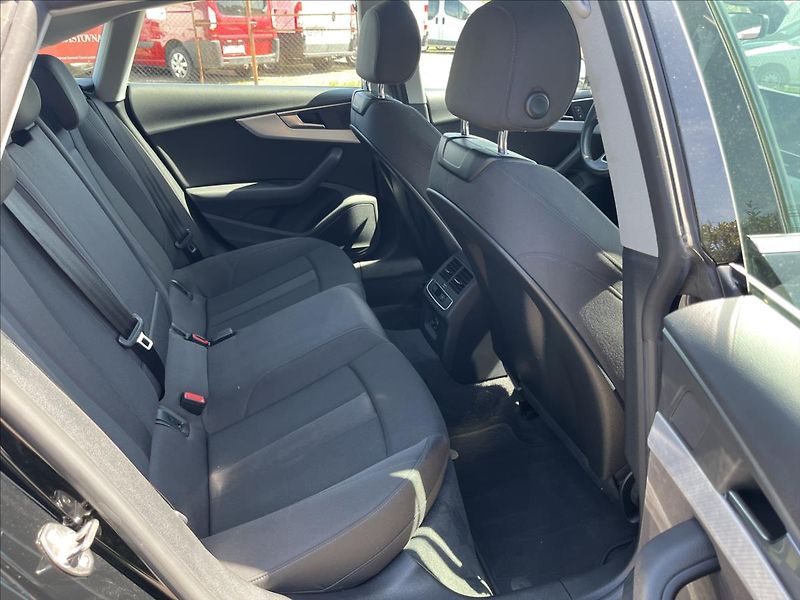 Audi A5 2.0 SPORTBACK 40 TDi 4x4 S-TRO - fotka 12 z 56