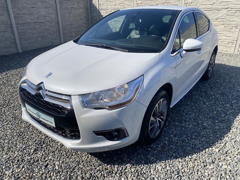 Citroën DS4 1.6i 16V 120PS EXCLUSIVE TOP!! - fotka 6 z 160