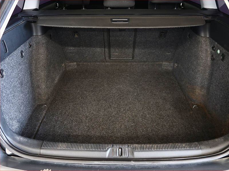 Škoda Octavia (2012) Greenline 1.6 TDI, Serv.kniha - fotka 14 z 15
