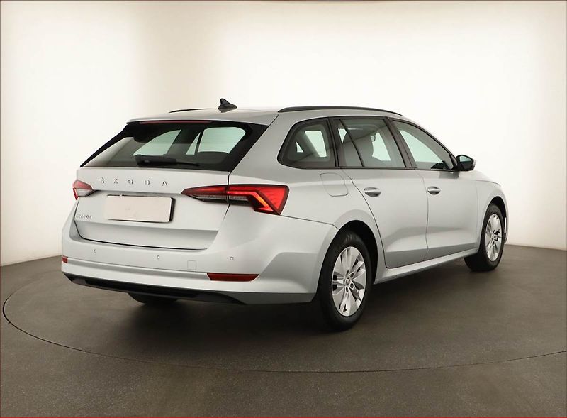 Škoda Octavia (2022) Ambition 2.0 TDI, ČR,1.maj - fotka 5 z 13