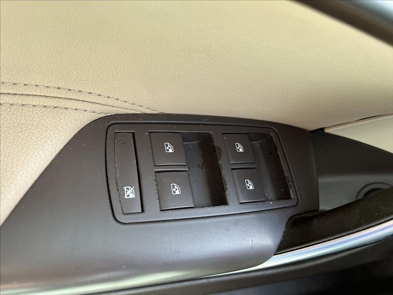 Opel Insignia 2,0 CDTi COSMO KLIMA ROZVODY - fotka 27 z 38