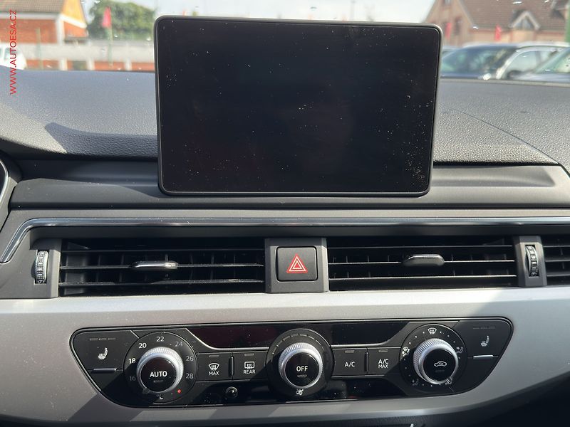 Audi A4 (2017) 2.0TDi, ČR, AC, výhřev sed. - fotka 14 z 21