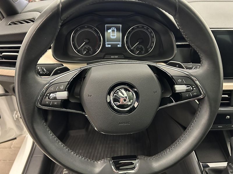 Škoda Scala 1.5 TSI Style Plus - fotka 8 z 24