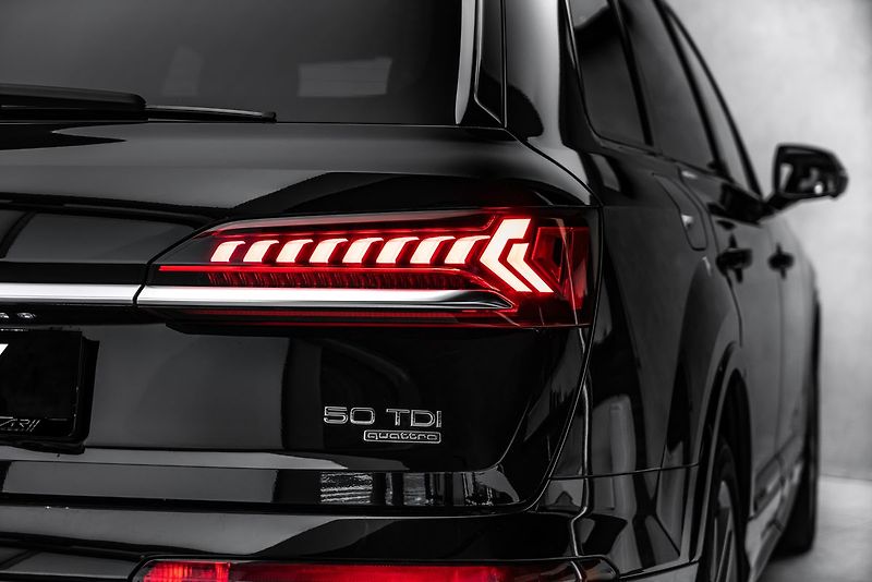 Audi Q7 50TDI Q S-line LED B&O - fotka 9 z 24