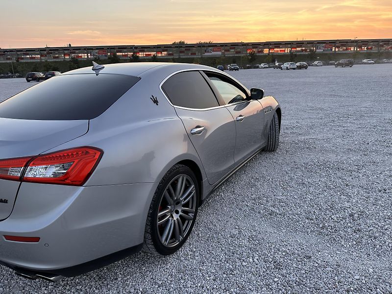 Maserati Ghibli (2017) SQ4 - fotka 13 z 17