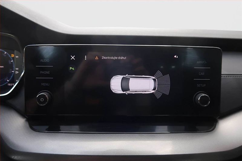 Škoda Octavia (2022) Ambition 2.0 TDI, ČR,1.maj - fotka 17 z 18