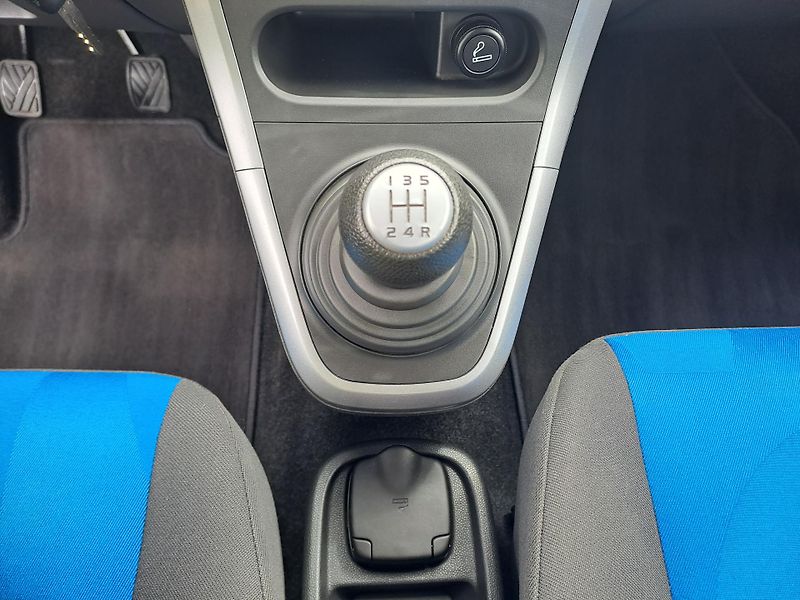 Opel Agila (2008) 1.3 CDTi PĚKNÝ STAV 2xKOLA - fotka 24 z 29