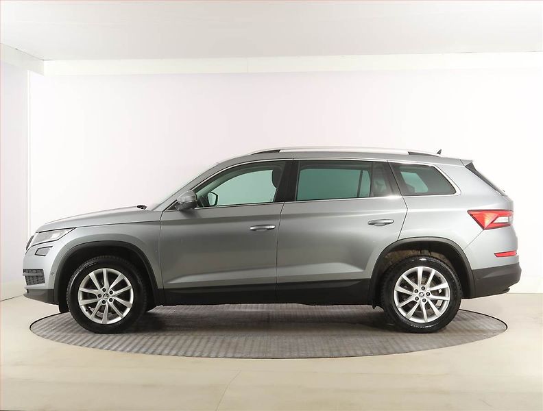 Škoda Kodiaq (2021) Style 2.0 TDI, digi klima - fotka 3 z 26