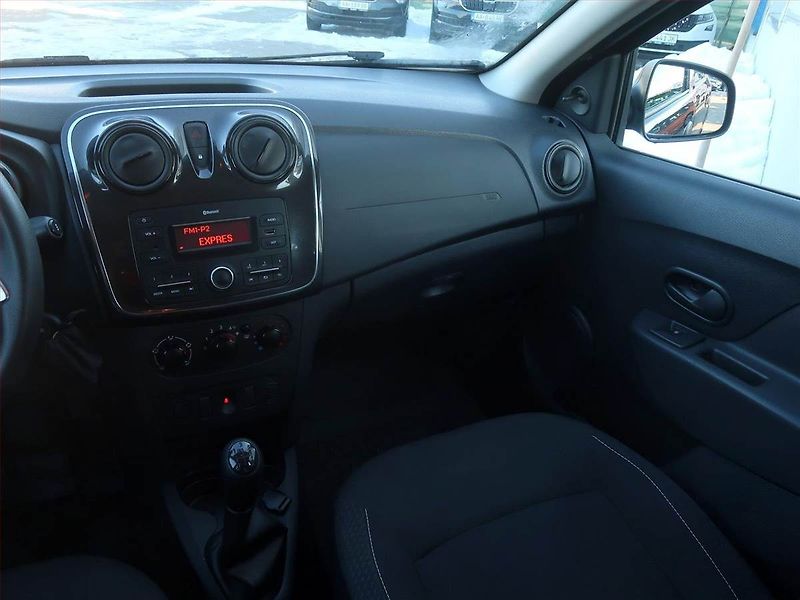 Dacia Sandero (2018) 1.0 SCe, Serv.kniha - fotka 8 z 13