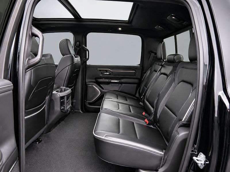 RAM 1500 (2026) Limited 2026 V8 - fotka 9 z 9