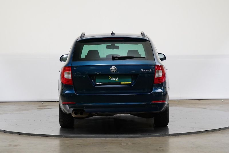 Škoda Superb - fotka 6 z 24