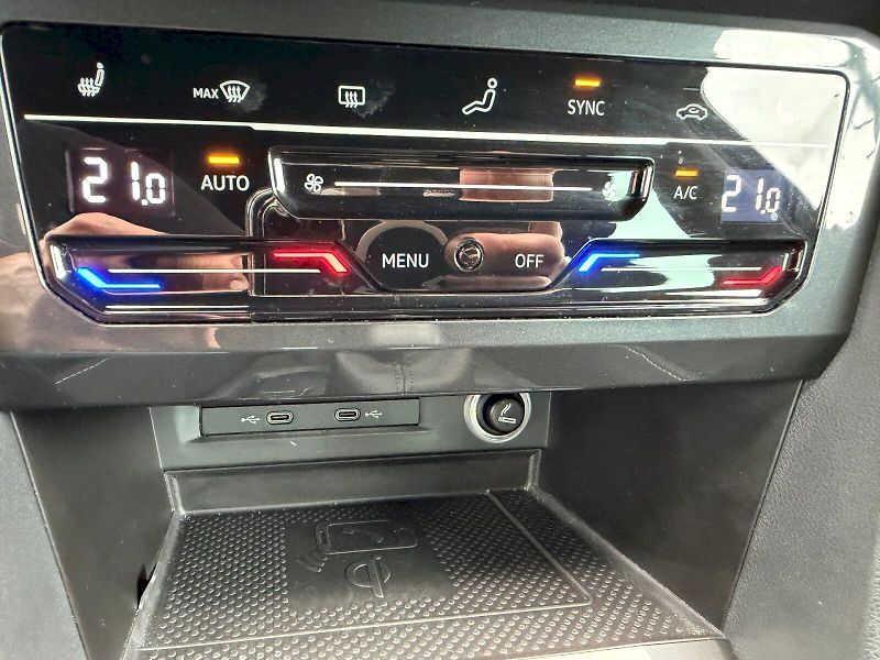 Volkswagen Tiguan (2021) 1.5 TSI 110kW United - fotka 28 z 35