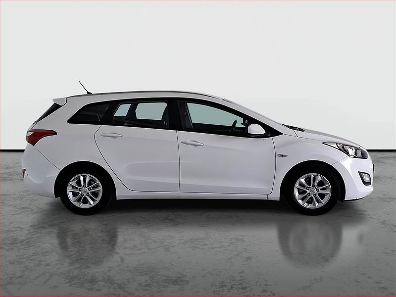 Hyundai i30 (2015) 1.6 GDI, ČR,1.maj, Serv.kniha - fotka 6 z 15