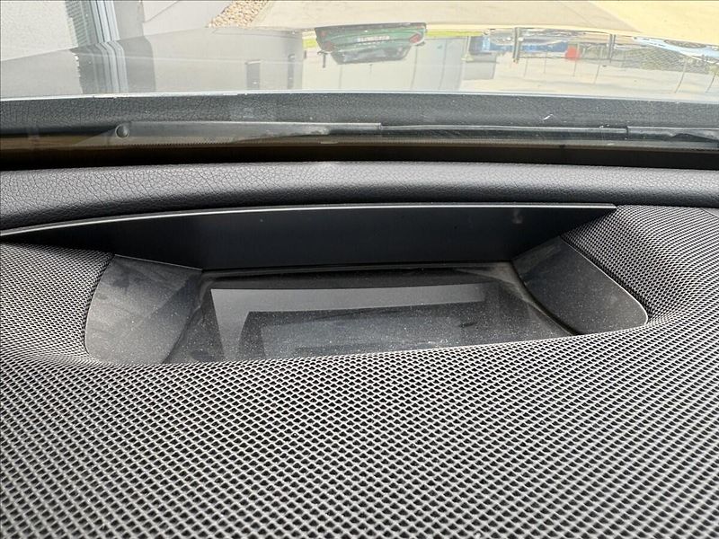 Mercedes-Benz Třídy E 2,0 220 d - fotka 14 z 28