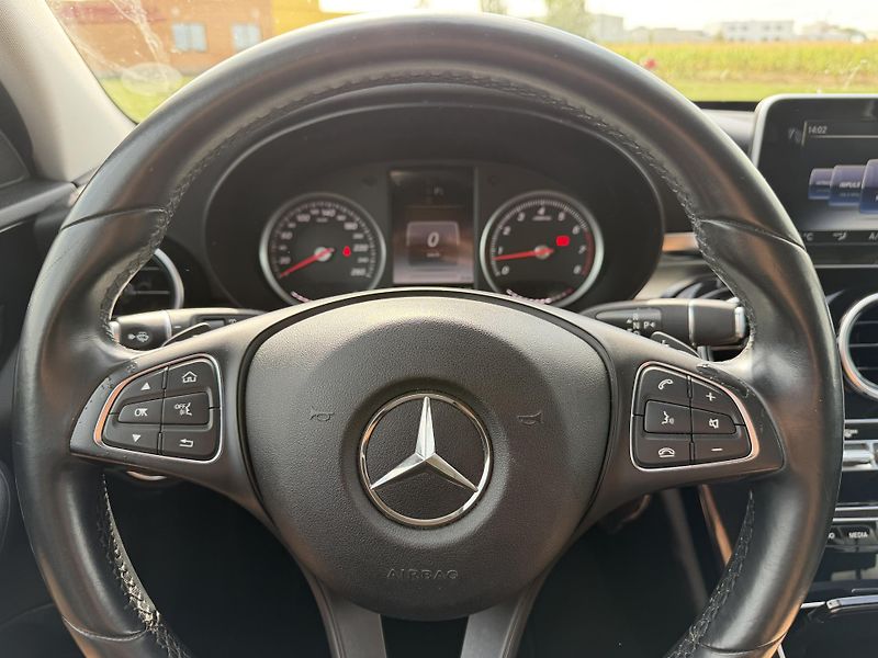 Mercedes-Benz Třídy C 180 CGI AUTOMAT LED NAVIGACE - fotka 17 z 38