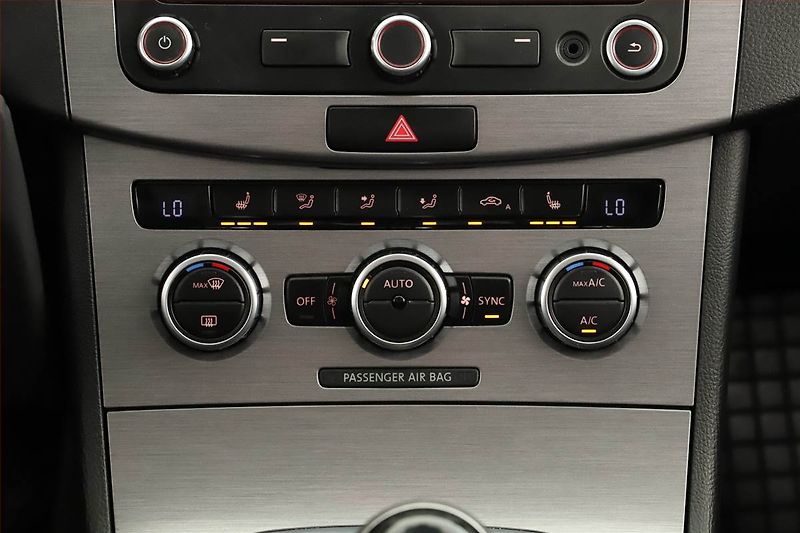 Volkswagen Passat (2014) 2.0 TDI, Navi, Tempomat - fotka 11 z 18