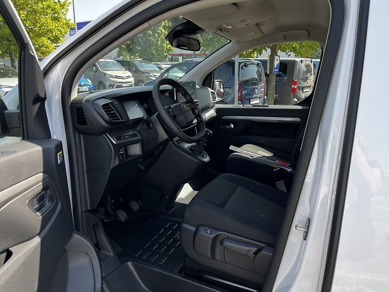 Toyota ProAce Verso 2.0D 140k 6MT Business Comfort - fotka 12 z 34
