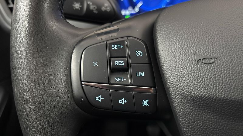 Ford Kuga 1.5 Ecoboost Titanium - fotka 14 z 26