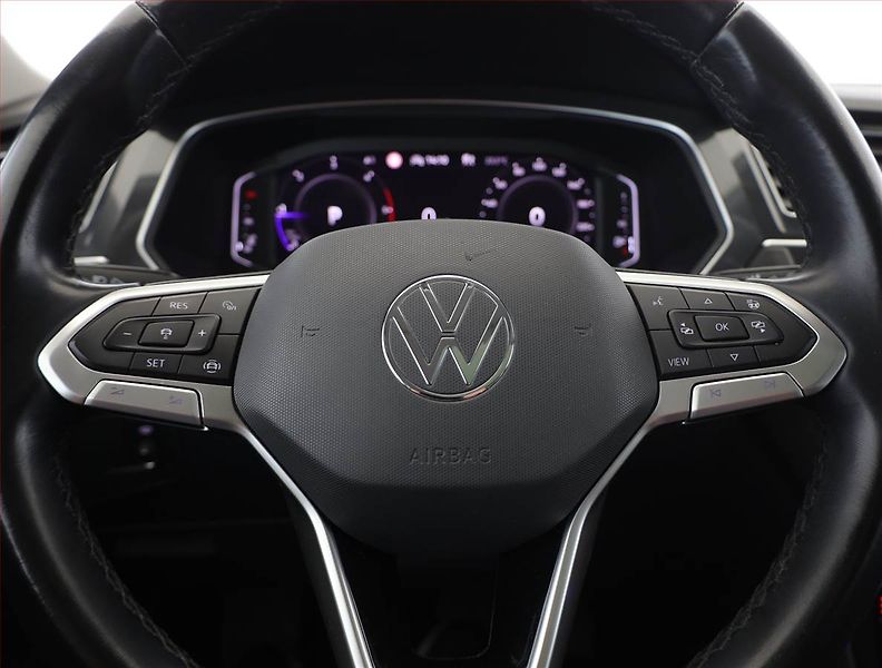 Volkswagen Tiguan (2022) Elegance 2.0 TDI, digi klima - fotka 8 z 21