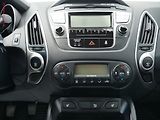 Hyundai ix35 (2012) 1.6 GDi, ČR, AC, tempo, park - náhled 10
