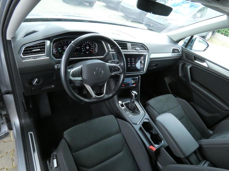Volkswagen Tiguan (2022) Life 1,5 TSI 110KW DSG - fotka 5 z 30