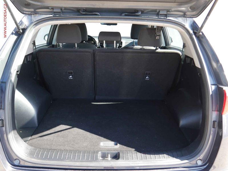 Kia Sportage (2016) 1.7 CRDi, ČR, Navi, AC - fotka 7 z 16