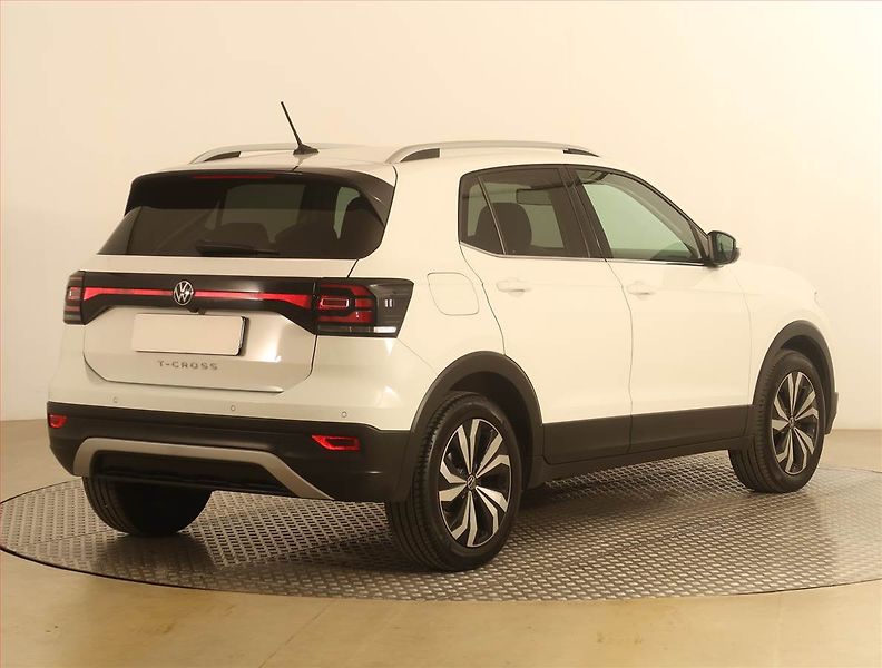 Volkswagen T-Cross (2021) 1.0 TSI - fotka 5 z 19