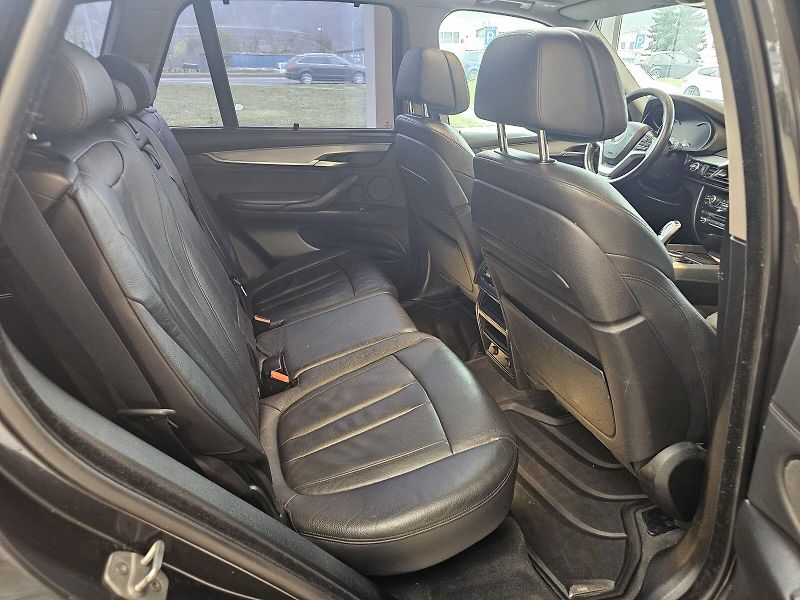 BMW X5 xDrive30d - fotka 22 z 23
