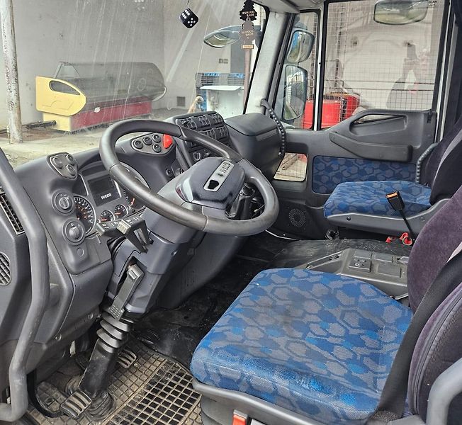 Iveco Eurocargo (2007) ML75E18 plachta - fotka 6 z 8