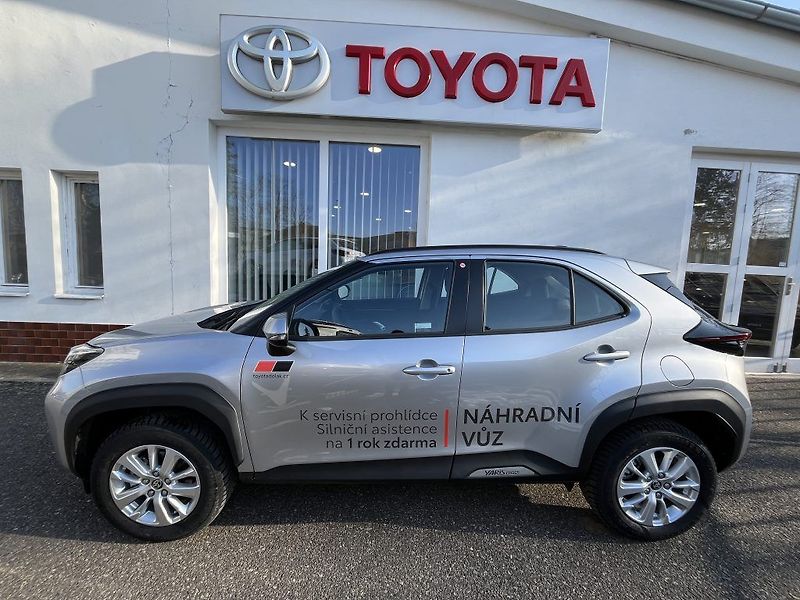 Toyota Yaris Cross 1.5 HEV CVT, (2x4), Comfort - fotka 4 z 25