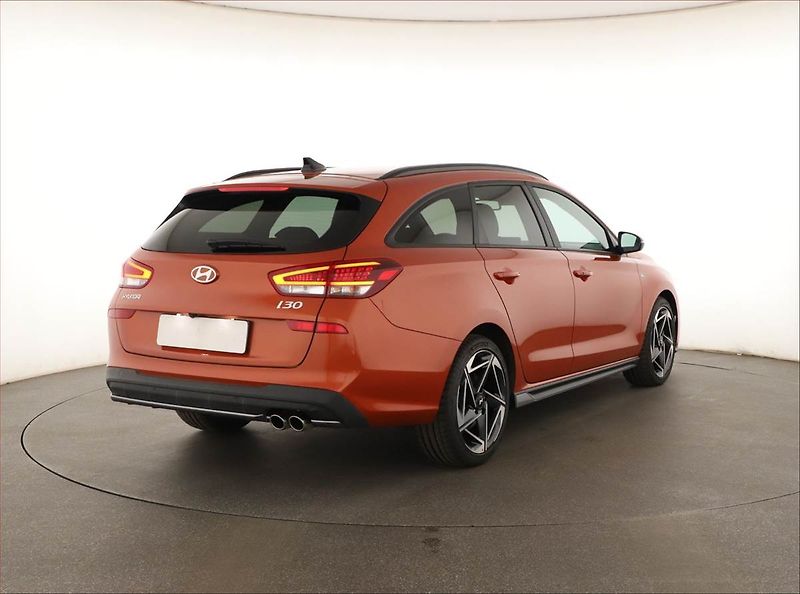 Hyundai i30 (2025) 1.5 T-GDI MHEV 48V, N-LINE - fotka 5 z 17