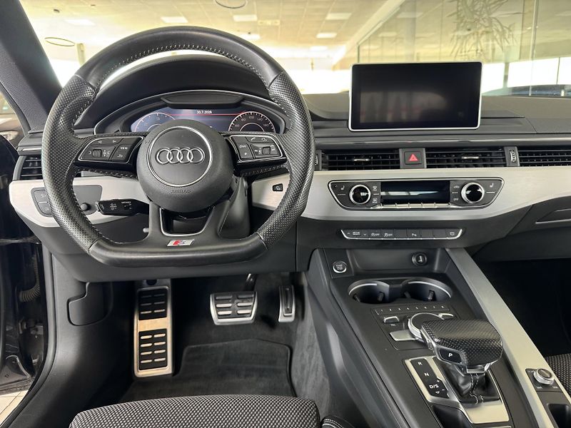 Audi A5 3,0TDI Q*200kW*S-LINE*KeyLess - fotka 9 z 38