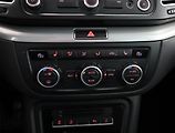 Volkswagen Sharan (2014) 2.0 TDI, 7 míst, Navi - náhled 12