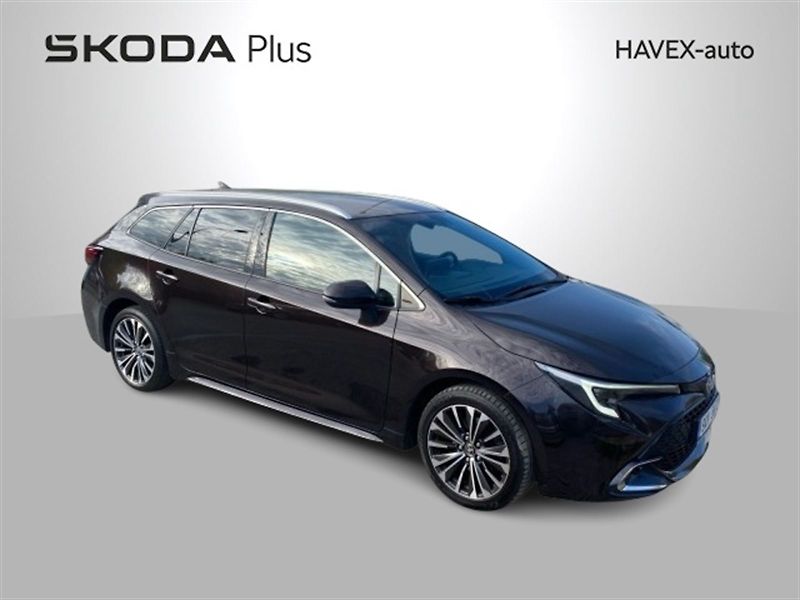 Toyota Corolla (2023) TS 2.0 Hybrid e-CVT Style - fotka 1 z 5