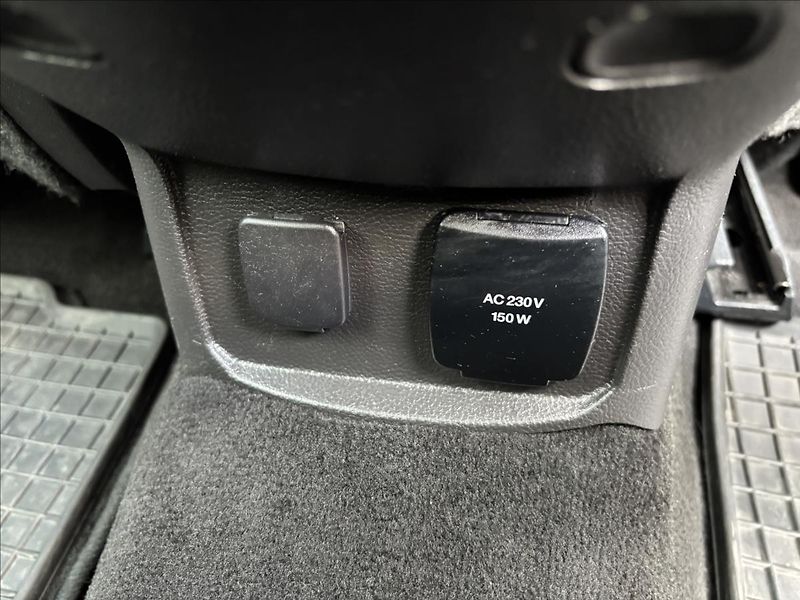 Ford Mondeo 1,5 EcoBoost 121kW Titanium - fotka 18 z 34