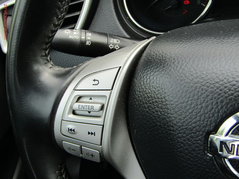 Nissan Qashqai (2014) 1.2 DiG-T, ČR, AT, navi - fotka 13 z 24