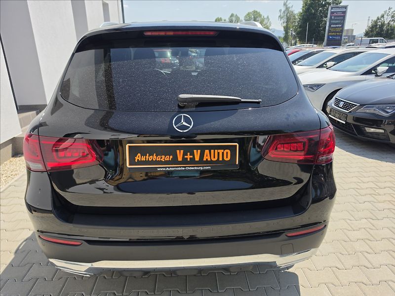 Mercedes-Benz GLC 2,0 CRDi 200D 4MATIC NAVI KAME - fotka 7 z 41