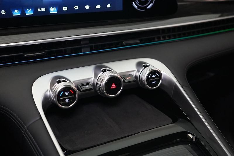 Omoda Ostatní 1,5 TGDI PHEV 3DHT AWD PREMIUM - fotka 36 z 45