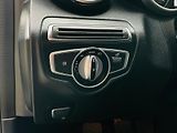 Mercedes-Benz Třídy C 220D MANUÁL VÝHŘEV SENZORY LED - náhled 41