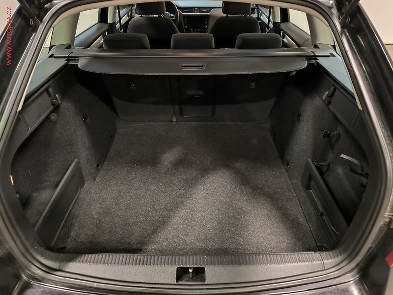 Škoda Octavia (2017) 1.6 TDi, Ambition, DSG - fotka 7 z 17