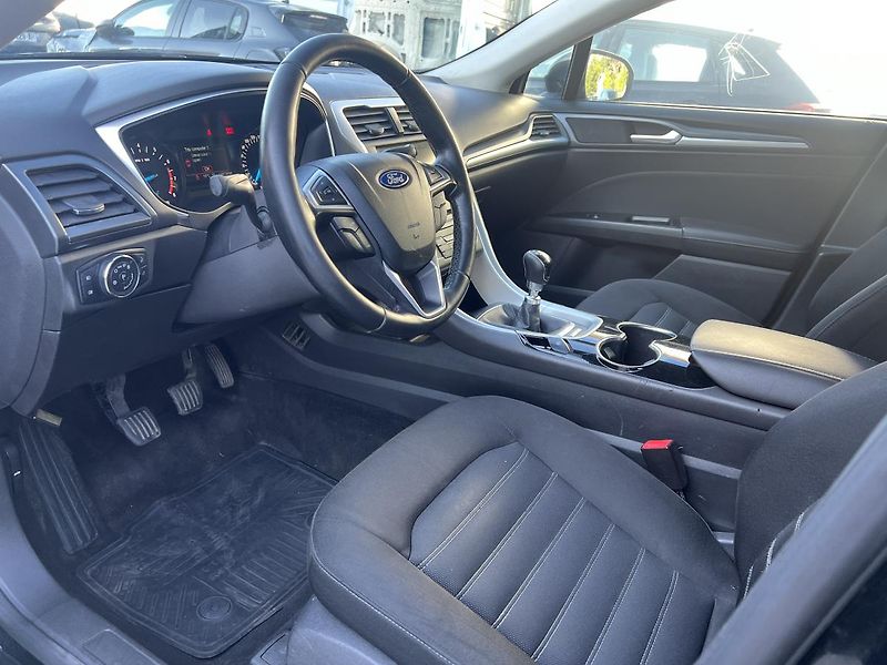 Ford Mondeo 1.5 Ti-VCT 118 kW - fotka 7 z 20