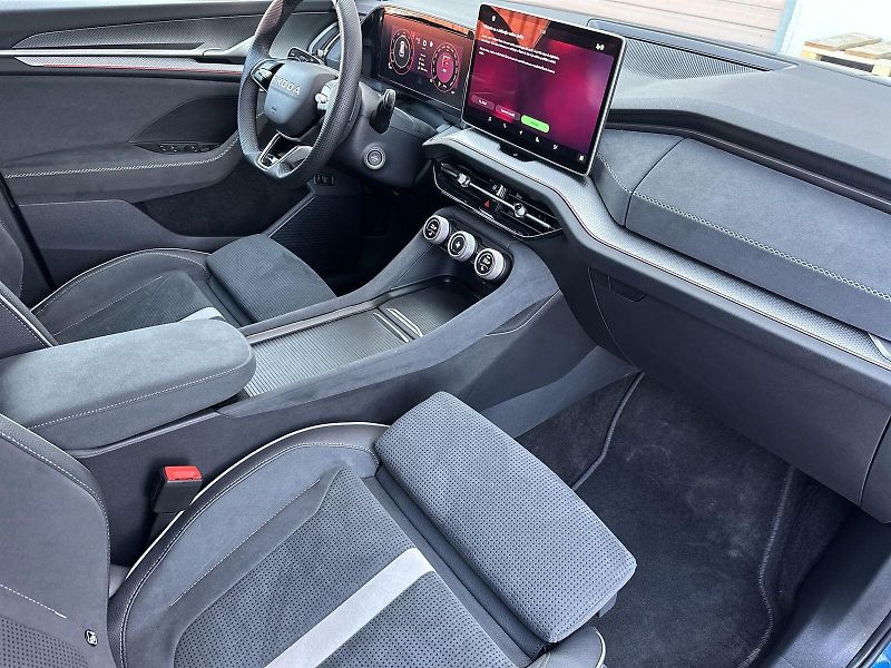 Škoda Kodiaq (2025) 2.0 TDI 4x4 DSG Sportline - fotka 9 z 38