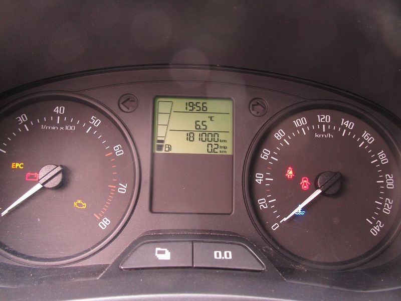Škoda Fabia 1.2 - fotka 15 z 16