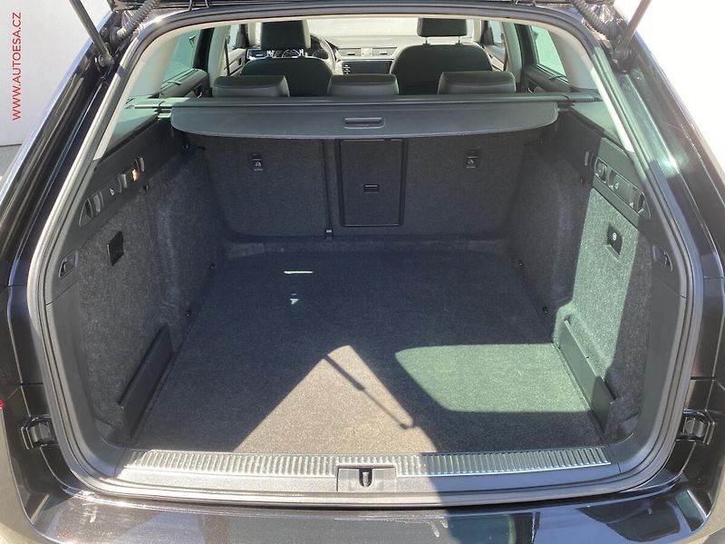 Škoda Superb (2019) 1.5 TSi, Style, bixen, navi - fotka 7 z 19