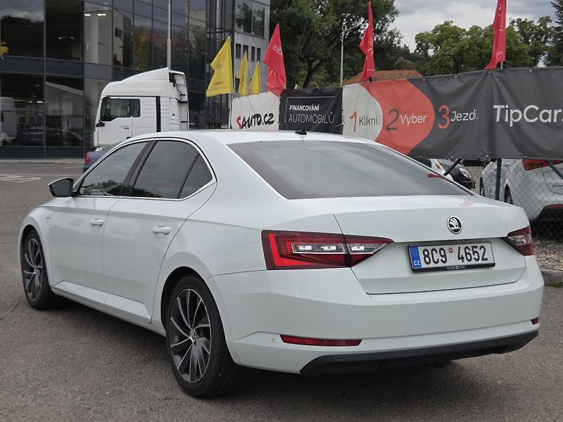 Škoda Superb L&K možné i na splátky VŠEM!  - fotka 6 z 12