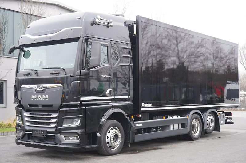 MAN TGX (2024) 28.480 6x2/ 2024/ Krone 18EPAL - fotka 7 z 24