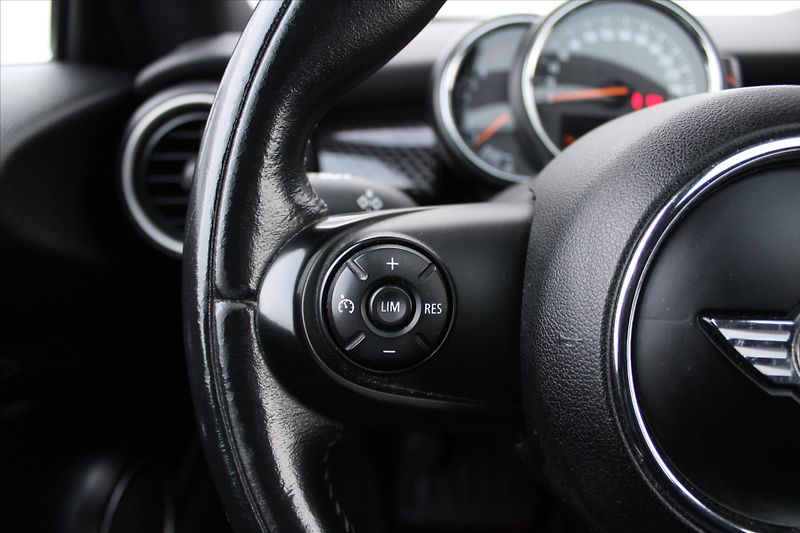 Mini Cooper S 2.0T 141kW PANORAMA ČR - fotka 14 z 25