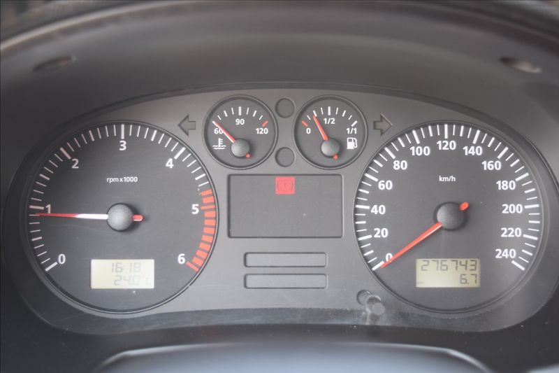 Seat Leon 1,9 TDI 66KW NOVÁ STK - fotka 37 z 45