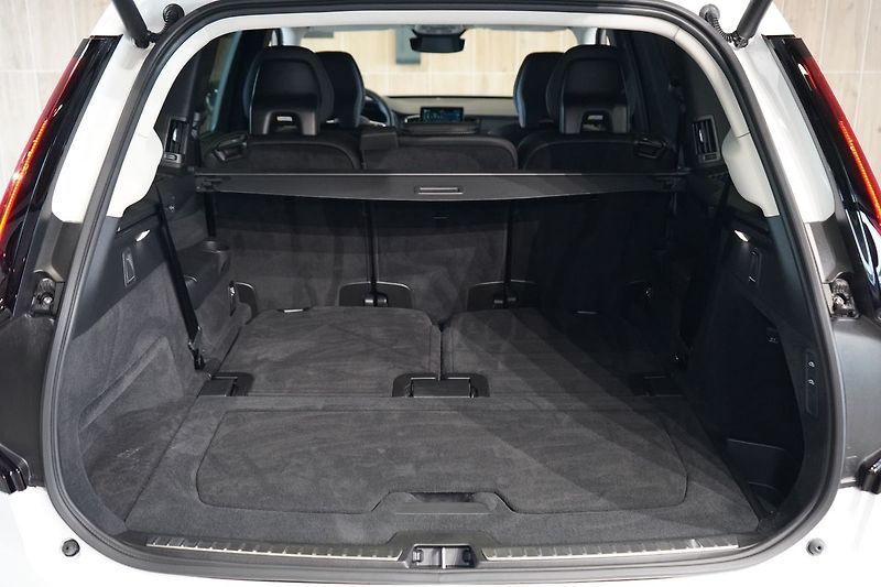 Volvo XC90 T8 PLUS Dark, Vzduch,Ventilace - fotka 14 z 50
