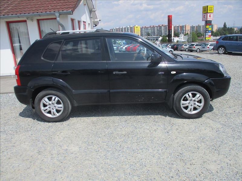 Hyundai Tucson 2,0 CRDi, 4x4,  klimatizace, - fotka 5 z 23